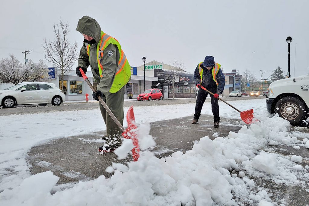 Commercial sidewalk snow removal